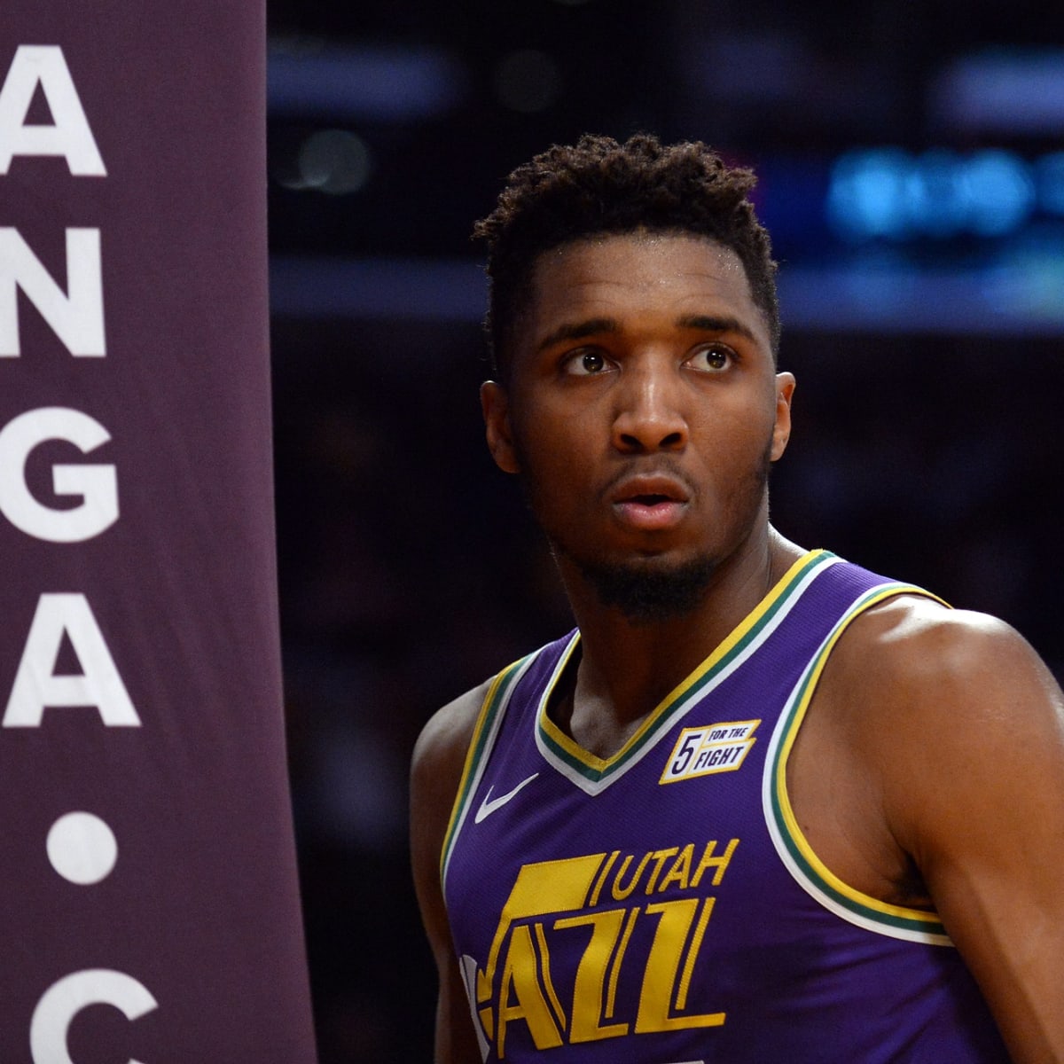 NBA Star Donovan Mitchell Said His Mom Was Racially Profiled In Her Own  Apartment Complex