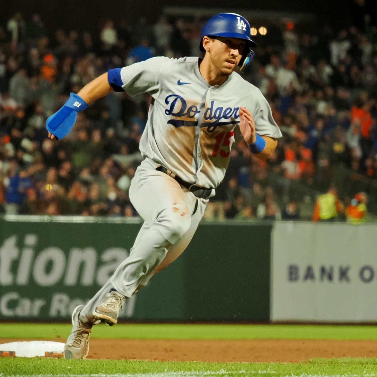Hilarious Dodgers Austin Barnes trips rounding third on a