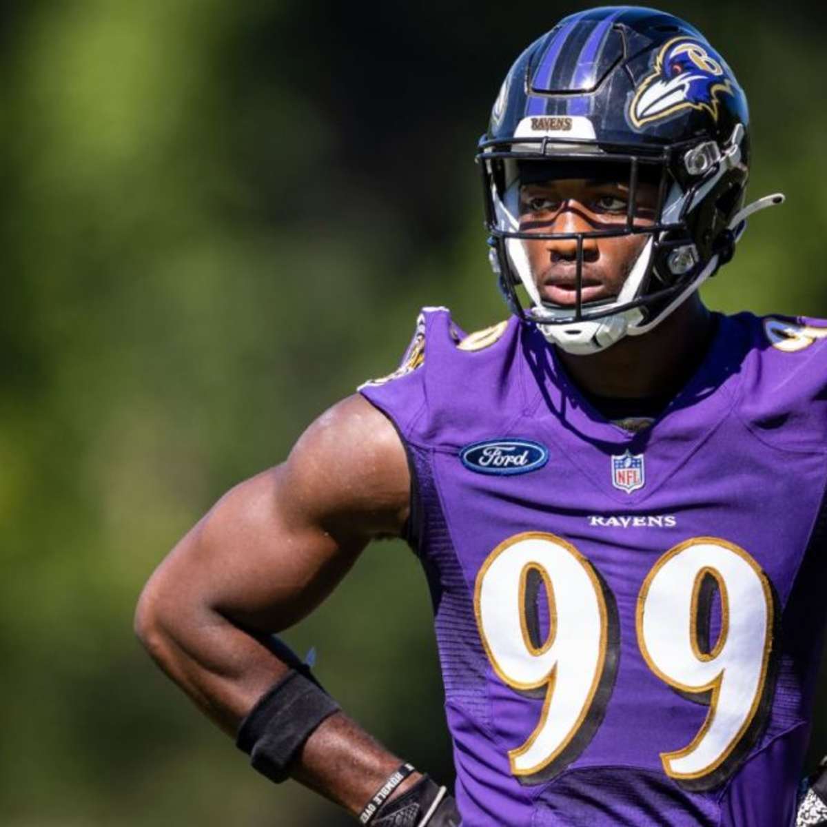 Baltimore Ravens outside linebacker Odafe Oweh (99) in action during the  first half of an NFL football game against the Green Bay Packers, Sunday,  Dec. 19, 2021, in Baltimore. (AP Photo/Terrance Williams