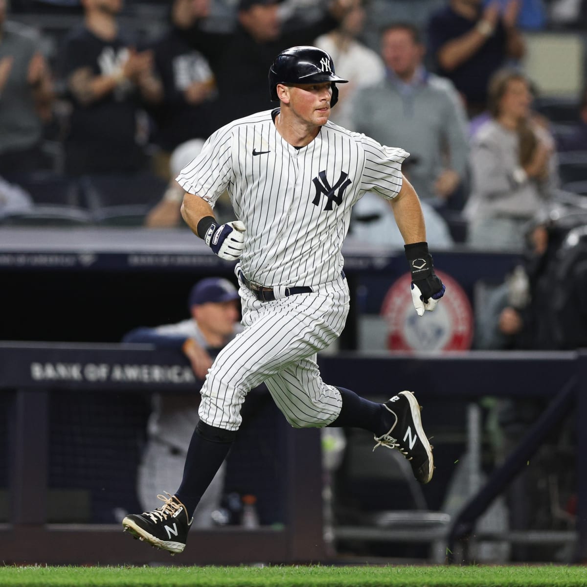 Yankees: DJ LeMahieu reveals massive difference in injured foot at