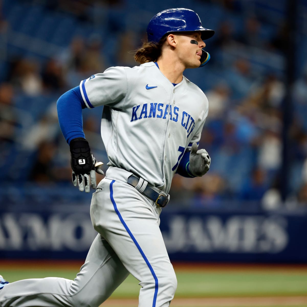 Bobby Witt Jr. becomes first Royal to reach 30-30 mark