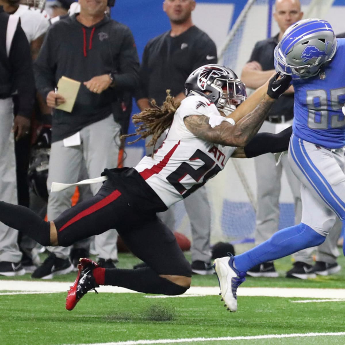 Detroit Lions wide receiver Tom Kennedy (85) has his face mask