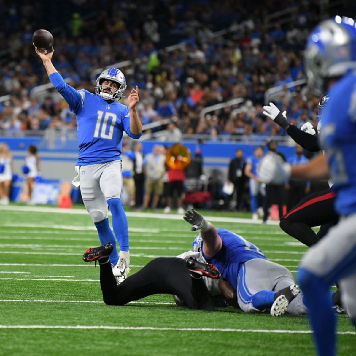 Packers Fan Spills Beer On Lions WR Amon-Ra St. Brown After He Did