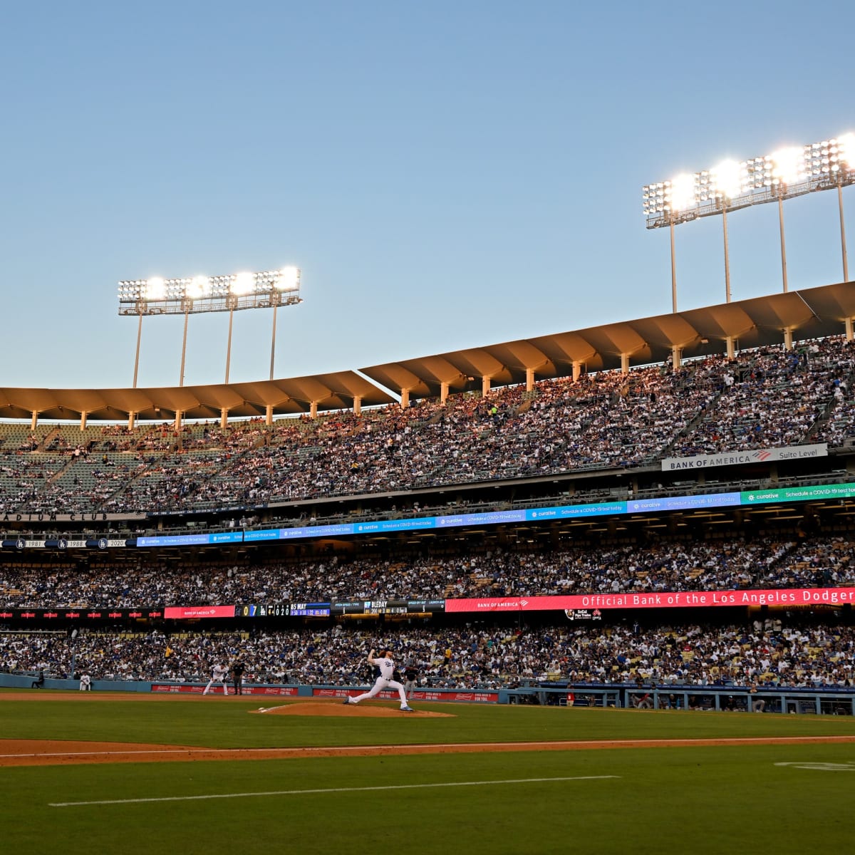 Welcome back, Doc! Dave Roberts has - Los Angeles Dodgers