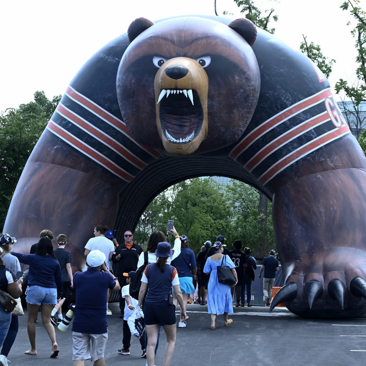 Forbes values Bears franchise at $4.075 billion, a 16% increase over last  year. - Chicago Sun-Times