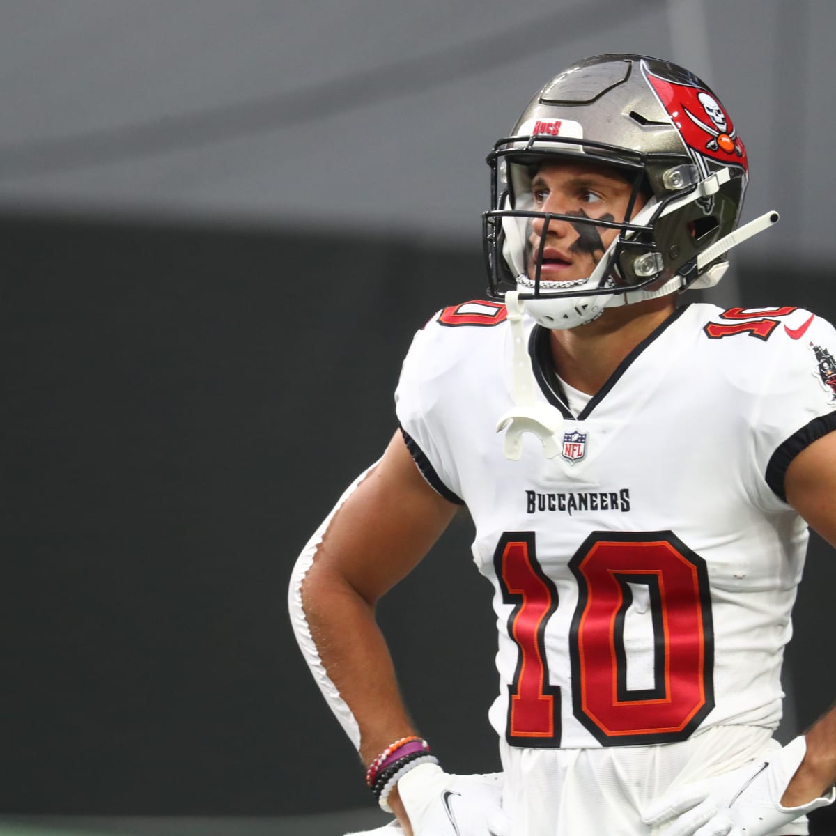 tampa bay buccaneers deven thompkins