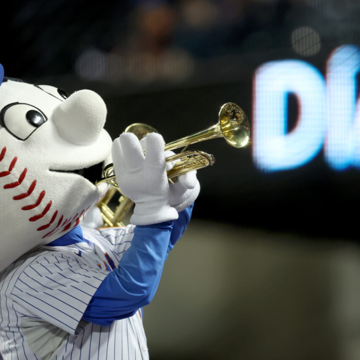 New York Mets on X: Consider the trumpets cued. 🎺 @TimmyTrumpet x  @SugarDiaz39  / X