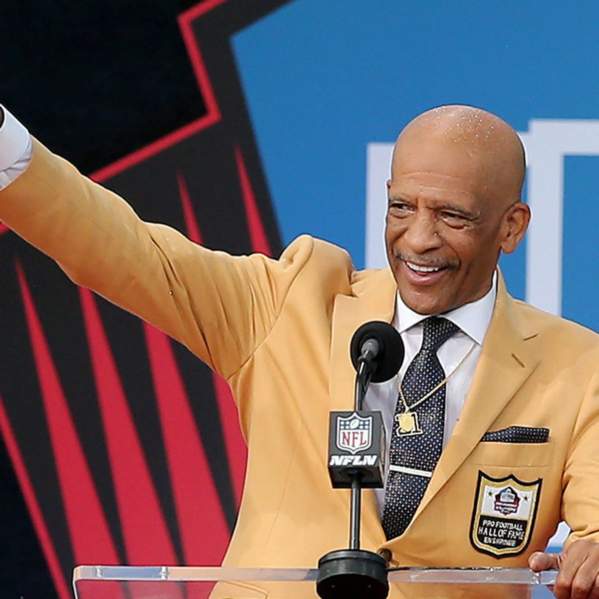 Dallas Cowboys Hall of Famers: Jimmy Johnson, Drew Pearson join Cowboy  legends