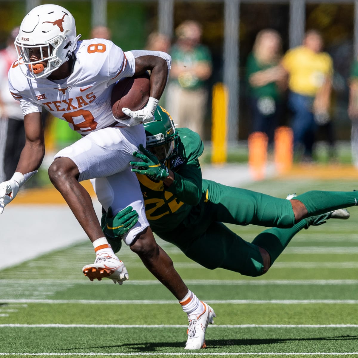 Longhorns Daily News: Texas' Bijan Robinson is a finalist for the