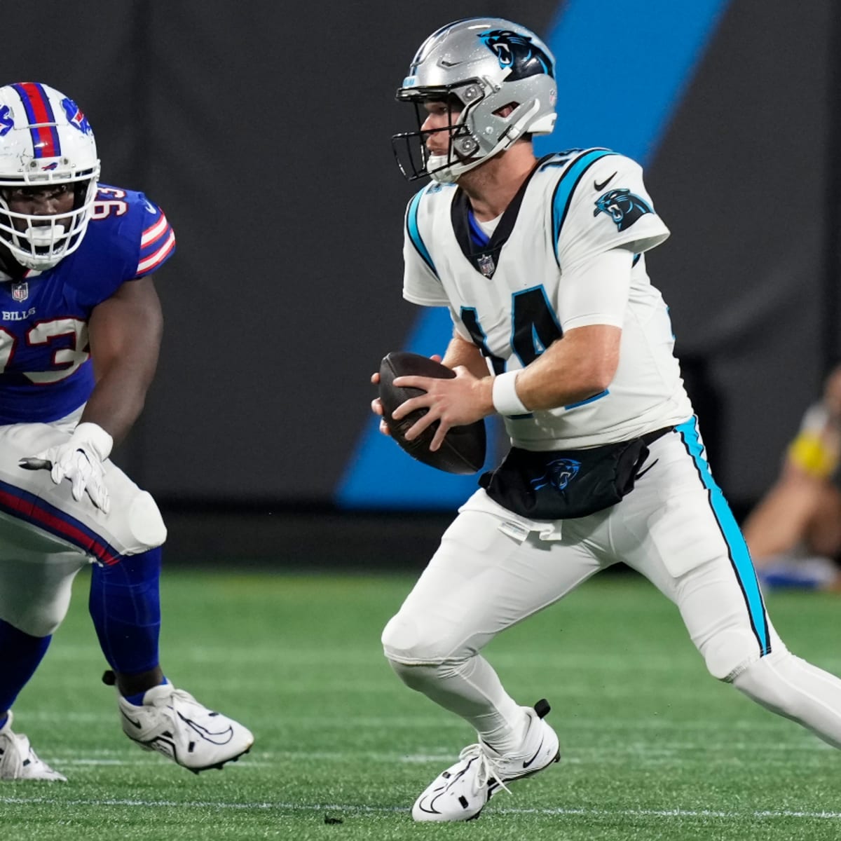 Sam Darnold injury: Patriots next opposing QB leaves Panthers-Falcons game  after big hit 