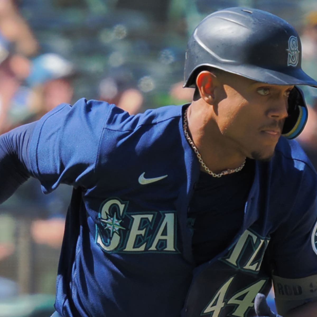 Mariners' Julio Rodriguez completes bonkers MLB feat 123 years in