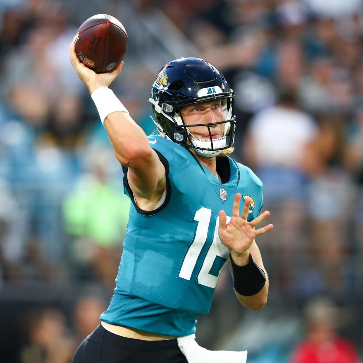 Jacksonville Jaguars' Lawrence Unique Challenge for Atlanta