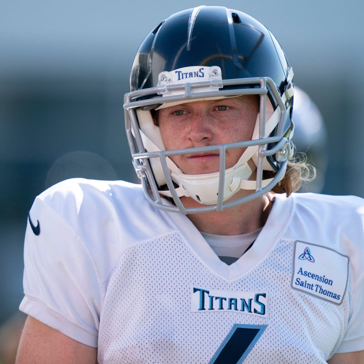 Tennessee Titans punter Ryan Stonehouse (4) kicks during warmups before  their game against the Tampa Bay Buccaneers Saturday, Aug. 20, 2022, in  Nashville, Tenn. (AP Photo/Wade Payne Stock Photo - Alamy