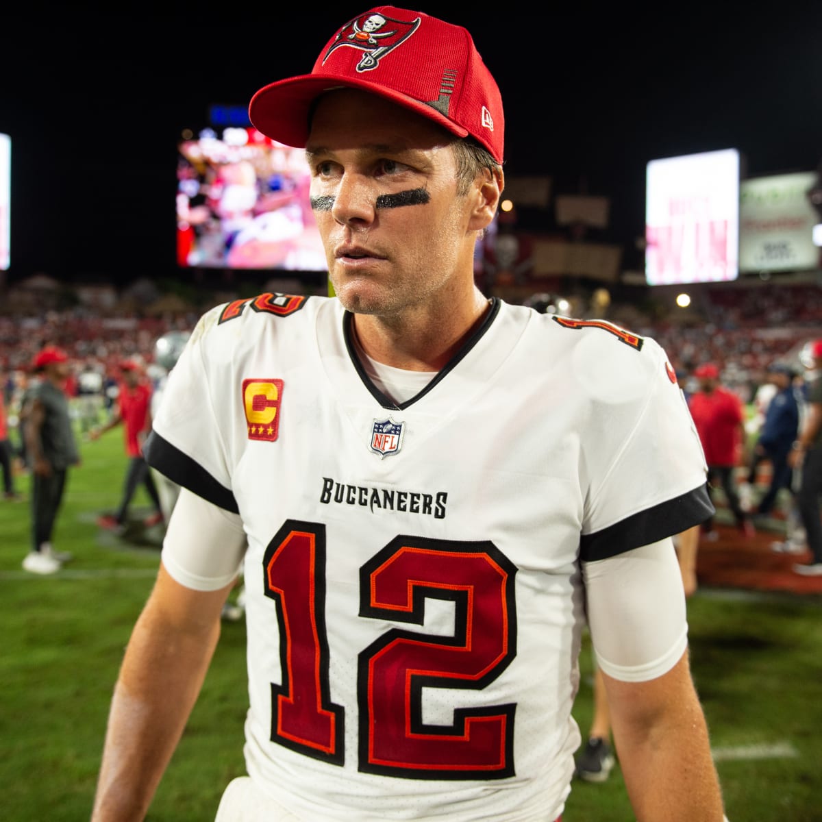 Time off didn't hurt Tom Brady, who reaffirms loyalty to Bucs after  preseason loss