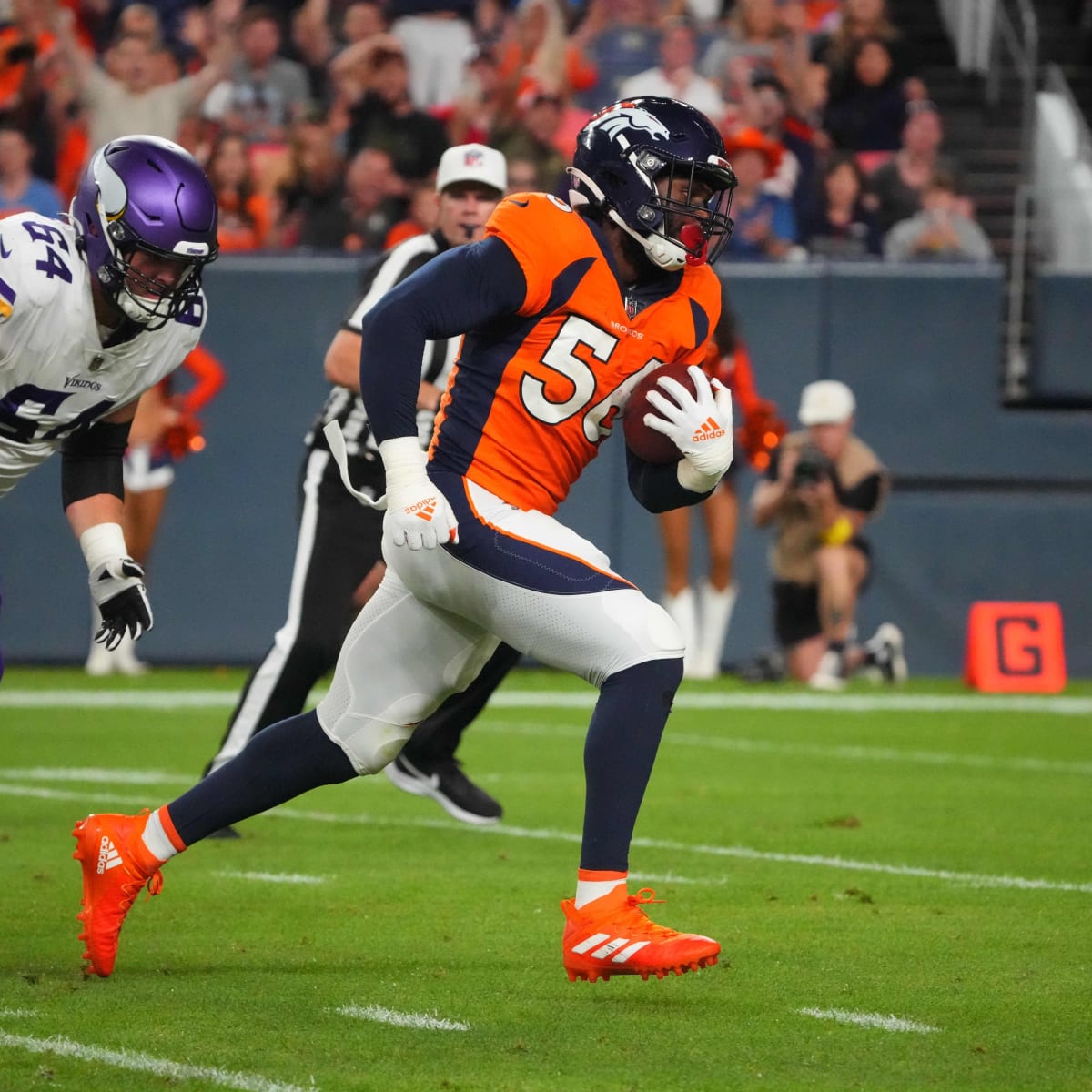 Browning's fumble return TD helps Broncos beat Vikings 23-13