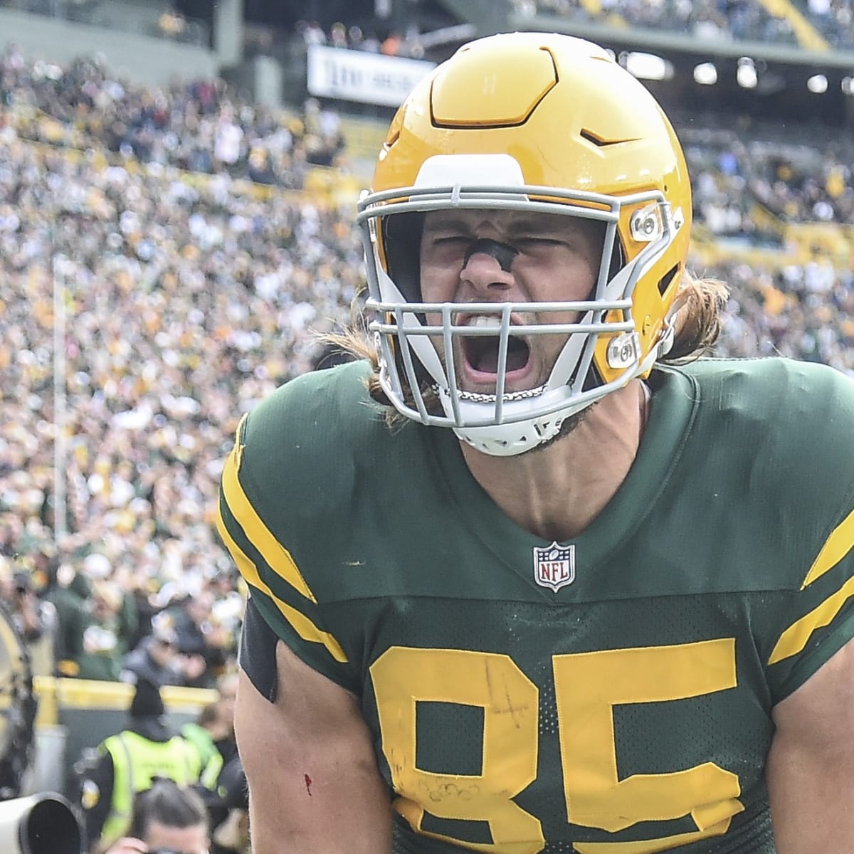 Packers TE Robert Tonyan Tied for 1st with #Chiefs TE @killatrav for 11  TD's this season! (By TE position). Tag Robert! 