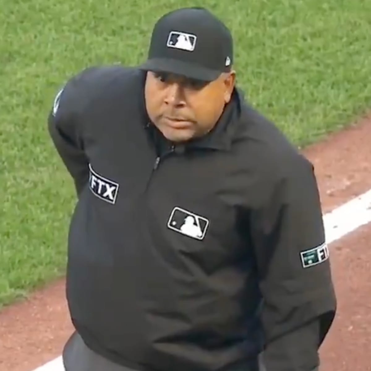 Umpire Caught Swearing on Hot Mic During Padres-Giants Game (Video) -  Sports Illustrated