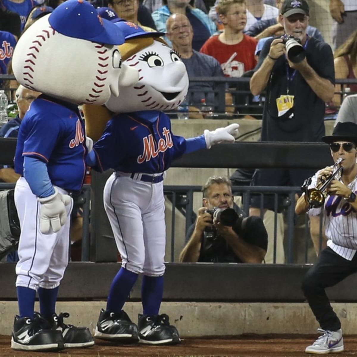 Timmy Trumpet, Mets' Edwin Diaz strike winning note at Citi Field