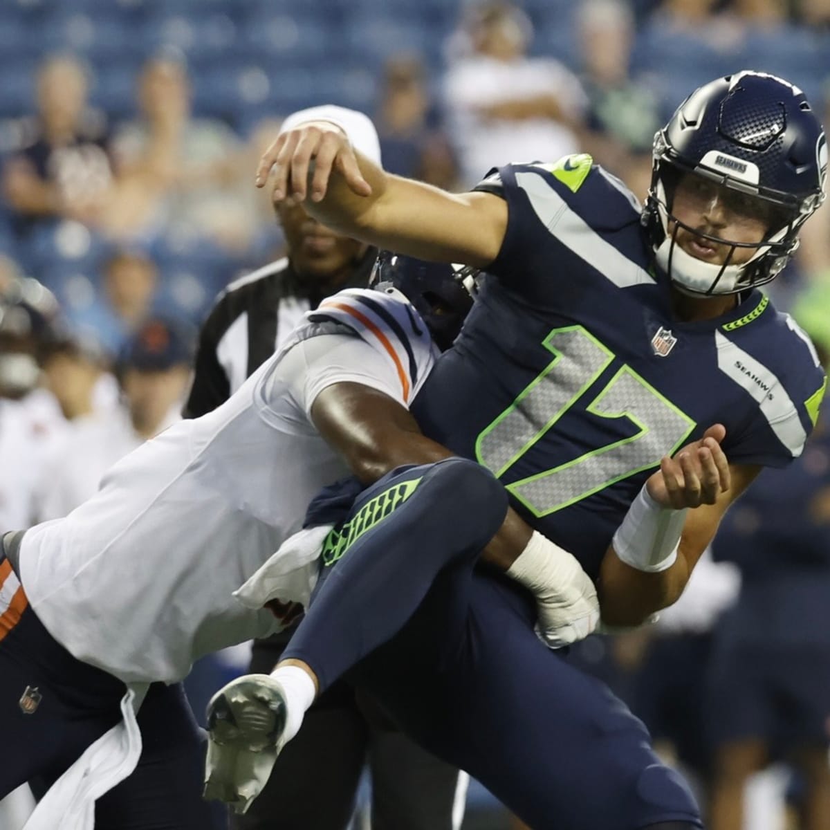 Seahawks go with Smith and Eason against Bears tonight, Sports