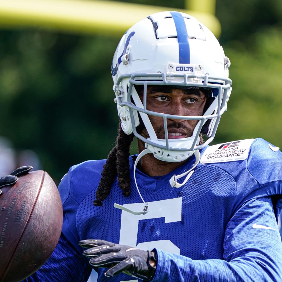 Cowboys get CB Gilmore in trade with Colts on big day for D