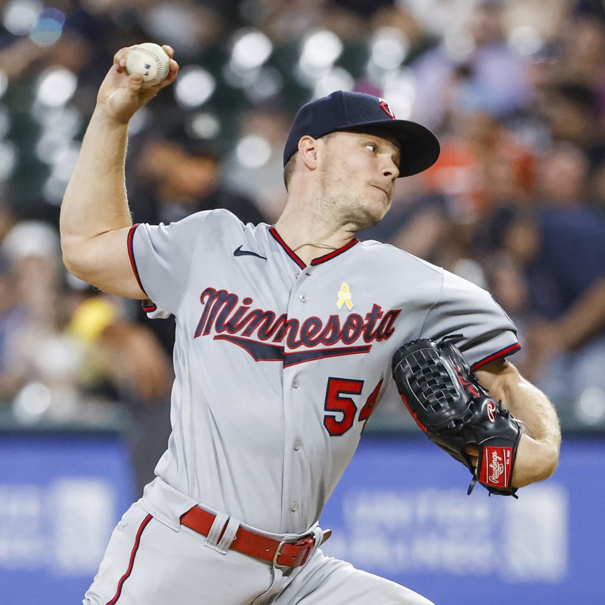 After a split in Cleveland, Twins loom for the White Sox