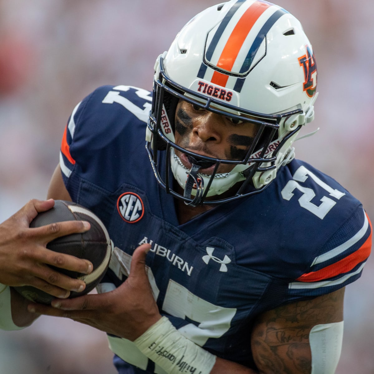 With Bo Nix gone, Auburn is searching for identity 