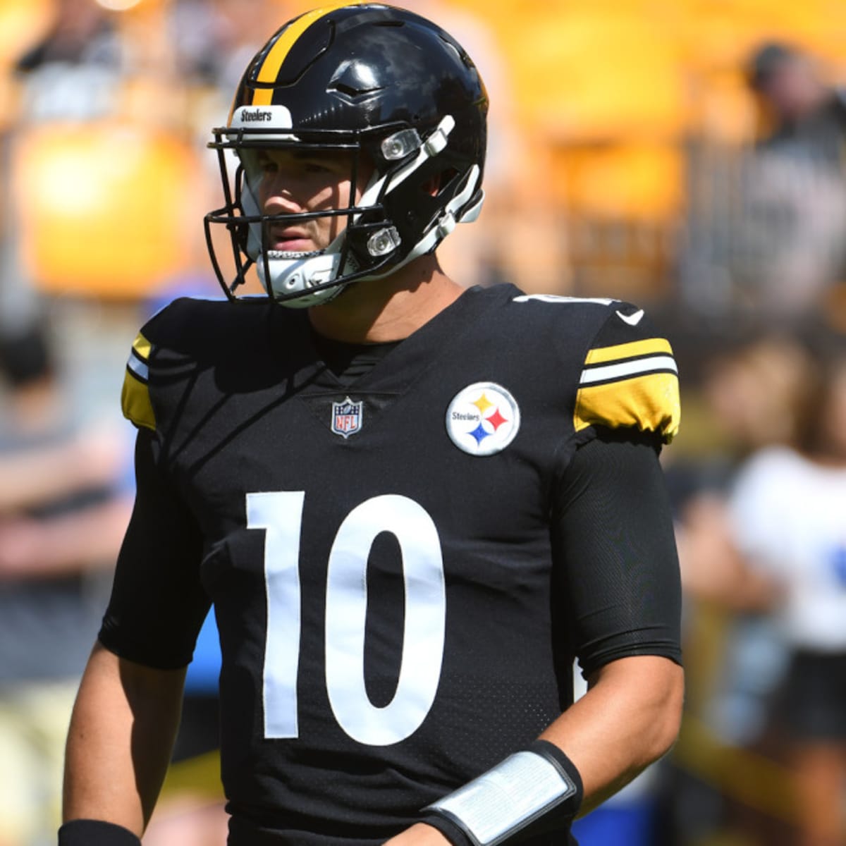 Steelers name Mitch Trubisky starting QB, team captain