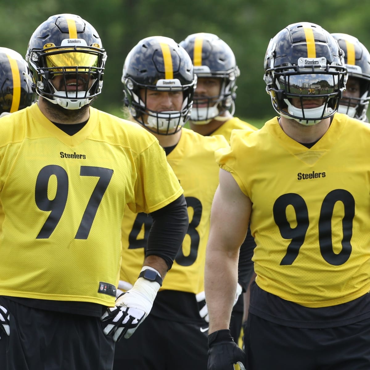 Cincinnati Bengals guard Alex Cappa (65) looks to make a block during an  NFL football game against the Pittsburgh Steelers, Sunday, Sep. 11, 2022,  in Cincinnati. (AP Photo/Kirk Irwin Stock Photo - Alamy