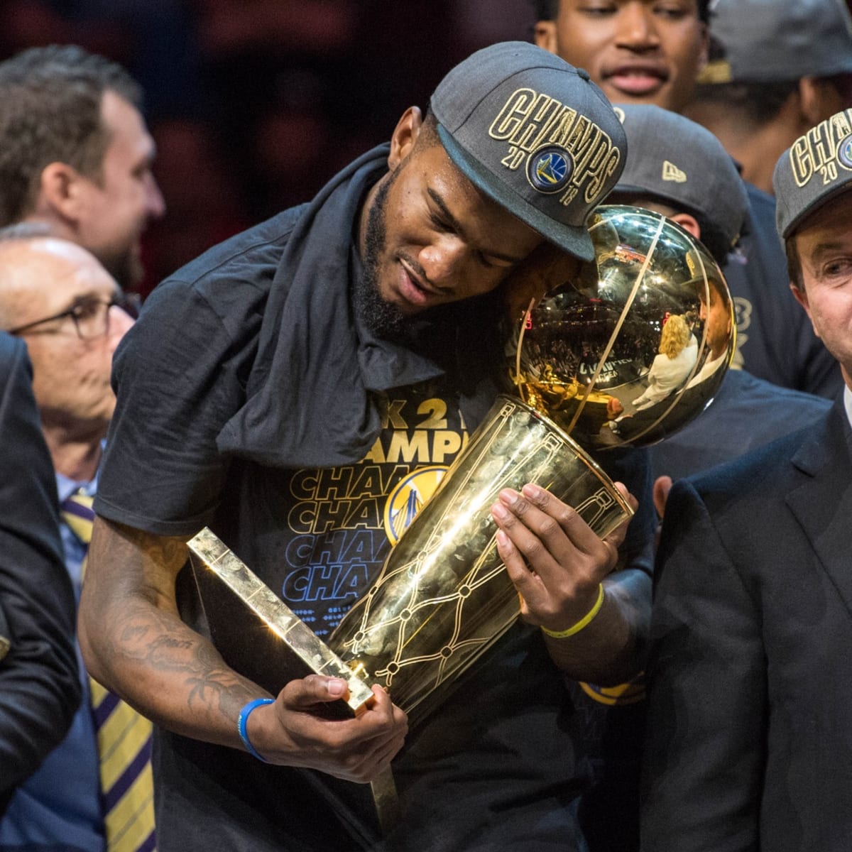 Golden State Warriors NBA Champion Signs With New Team - Fastbreak