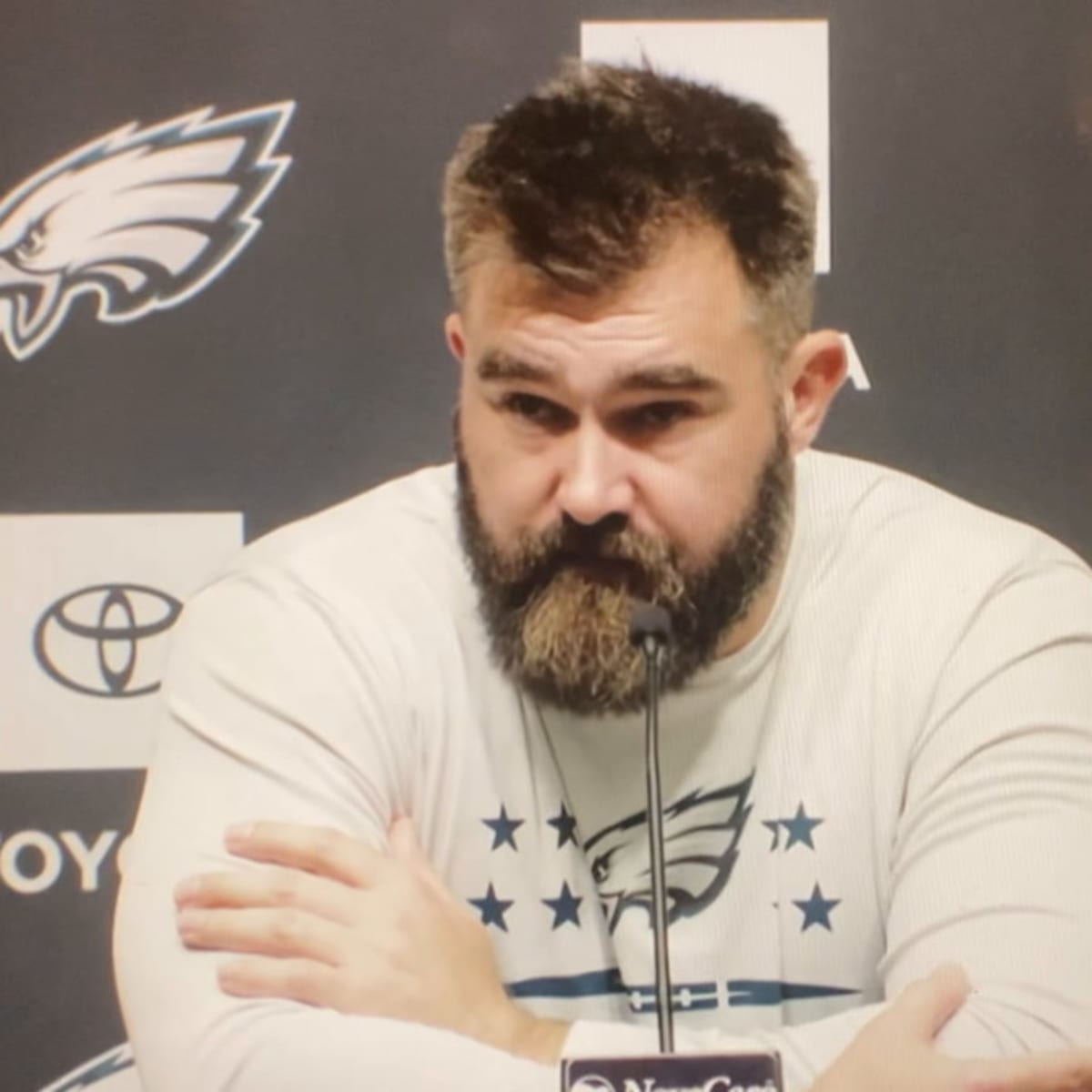 Eagles fan pays tribute to Jason Kelce's speech with incredible tattoo