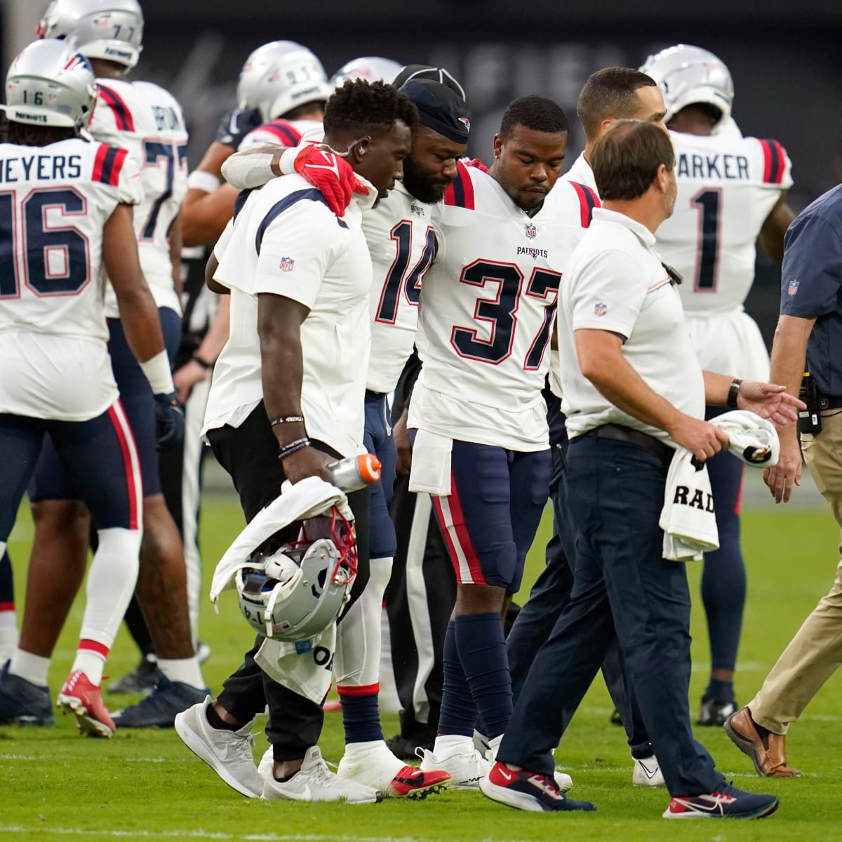 Patriots-Bills injury report: Jakobi Meyers, DeVante Parker limited,  Buffalo holds walkthrough – Boston Herald