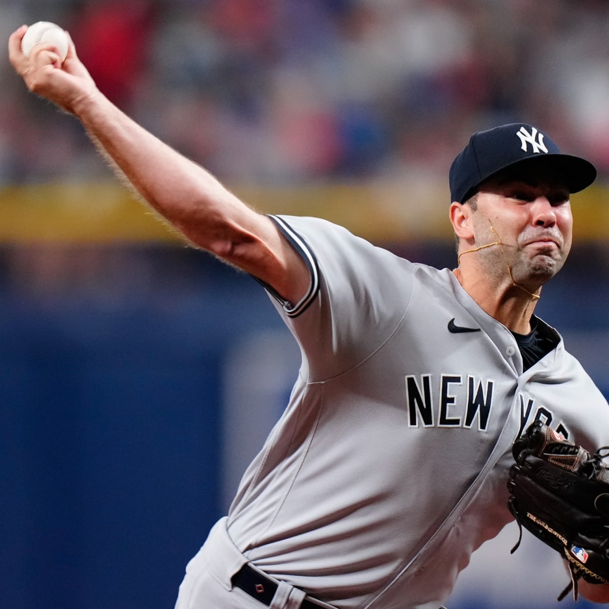 Yankees reliever Trivino warms up in wrong jersey, changes – KLBK