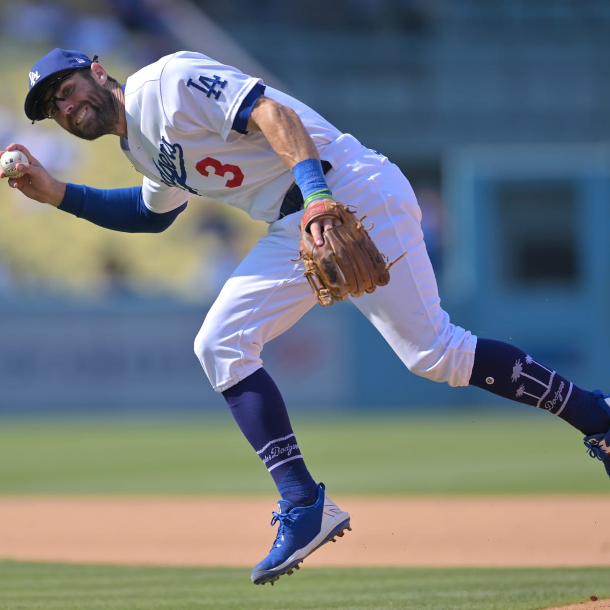 Dodgers put Chris Taylor on IL with knee injury after all – Orange County  Register
