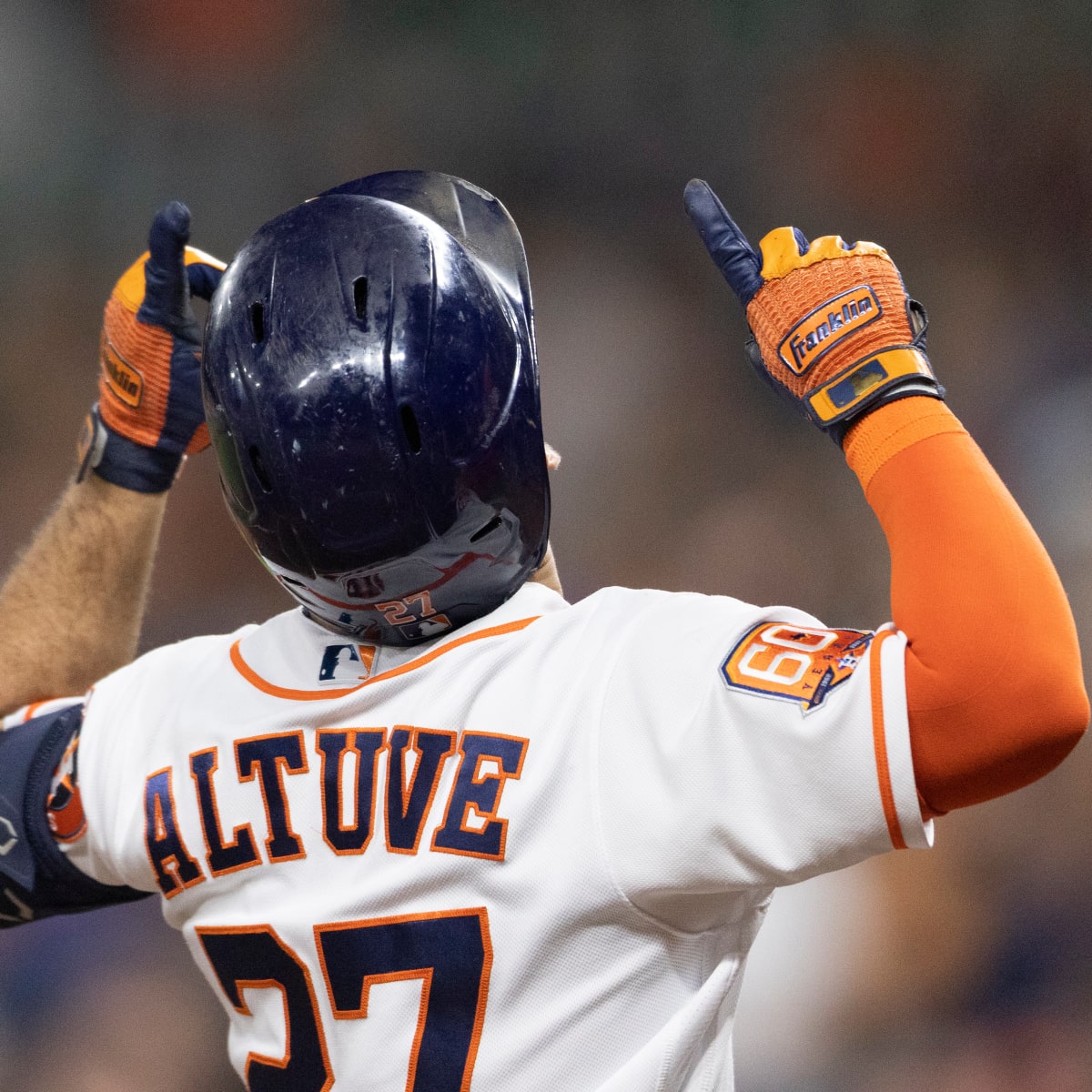 Astros' Jeremy Peña honored by Roberto Clemente Award nomination