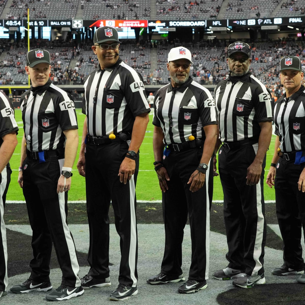 NFL yanks ref crew after blown call against Raiders: report