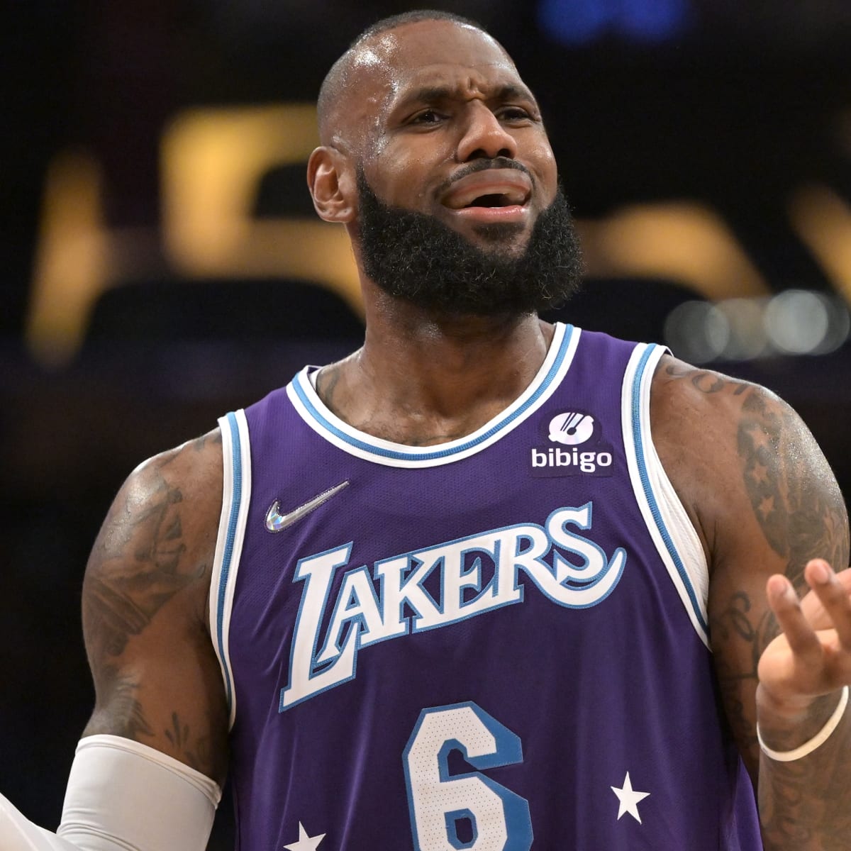 LeBron James extension: Lakers star should not rush decision - Sports  Illustrated