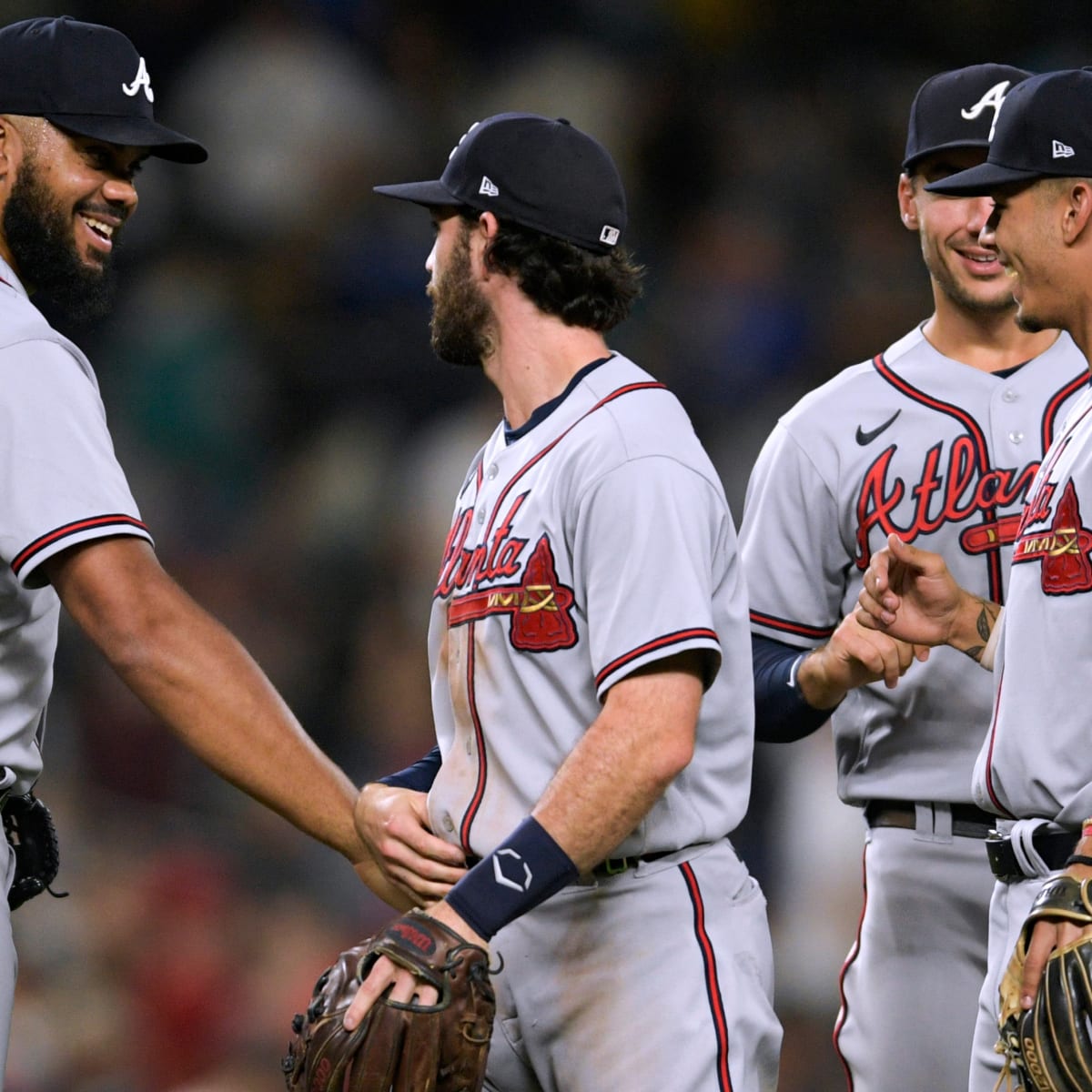 Braves power to 6-1 win over D-backs, maintain NL East lead - The