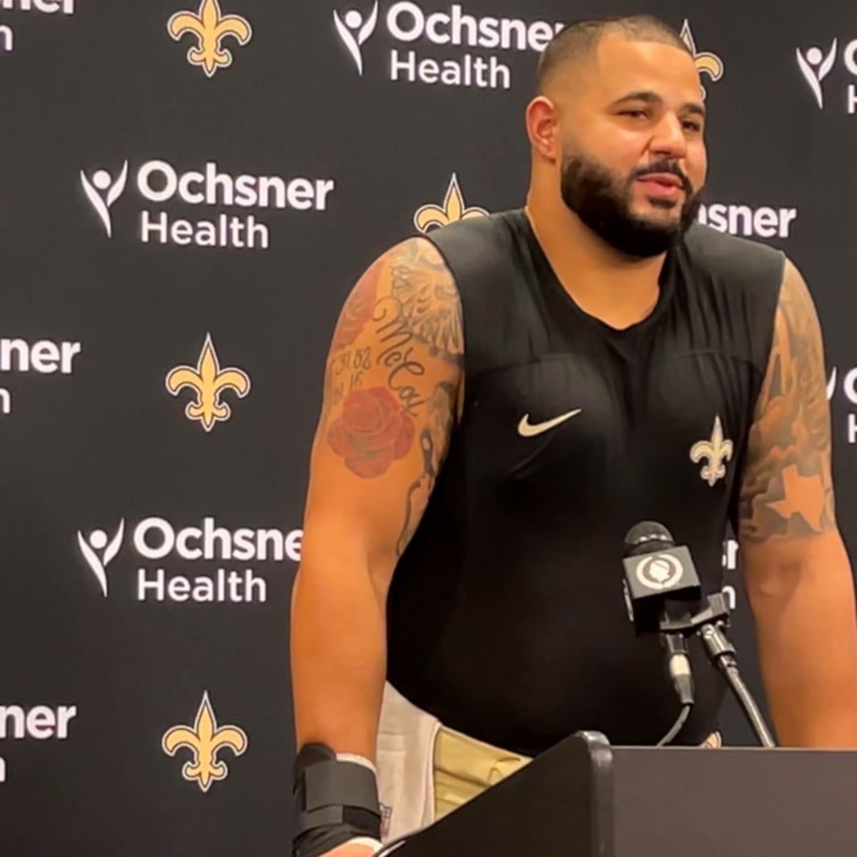 New Orleans Saints' C Erik McCoy suffered calf strain, could miss time, per  reports - Canal Street Chronicles