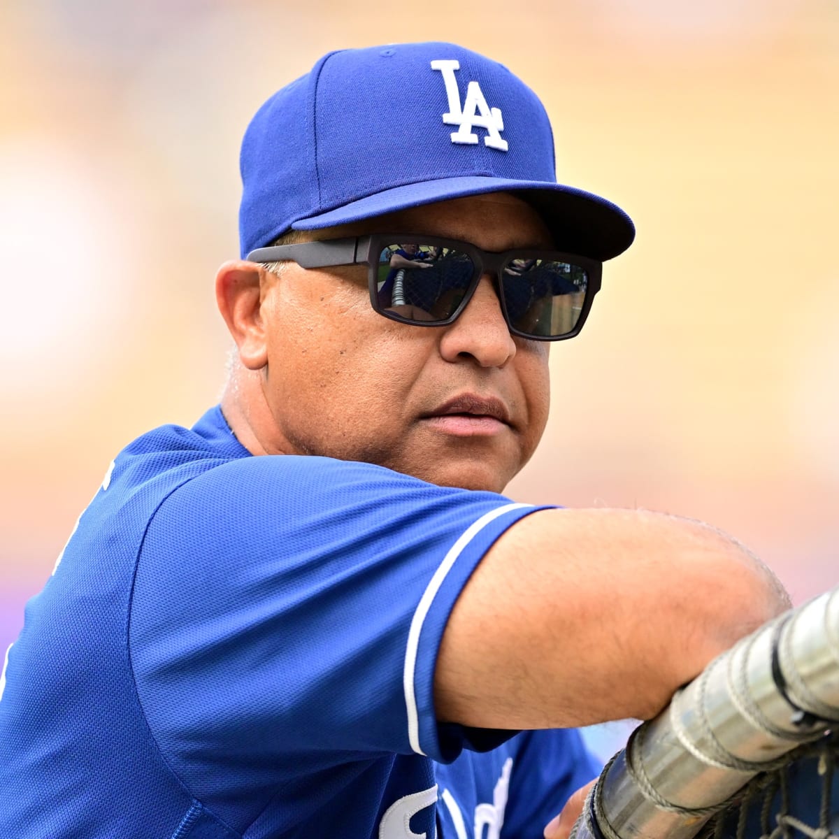 Dodgers expected to name Dave Roberts as manager