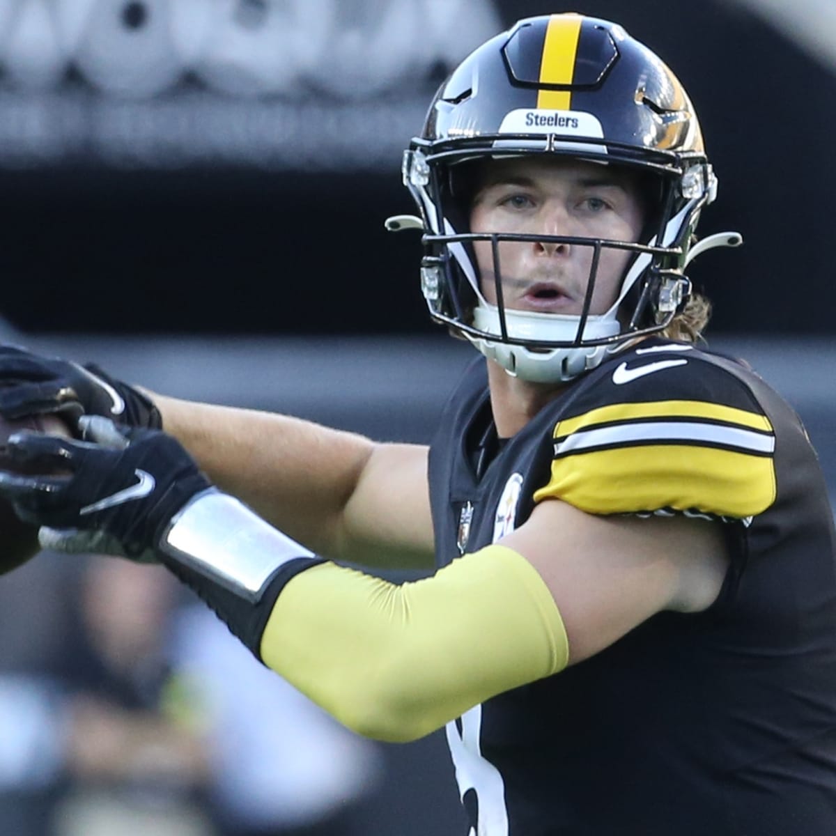 Should Pittsburgh Steelers bench QB Mitchell Trubisky for rookie Kenny  Pickett after 1-2 start?, NFL News, Rankings and Statistics