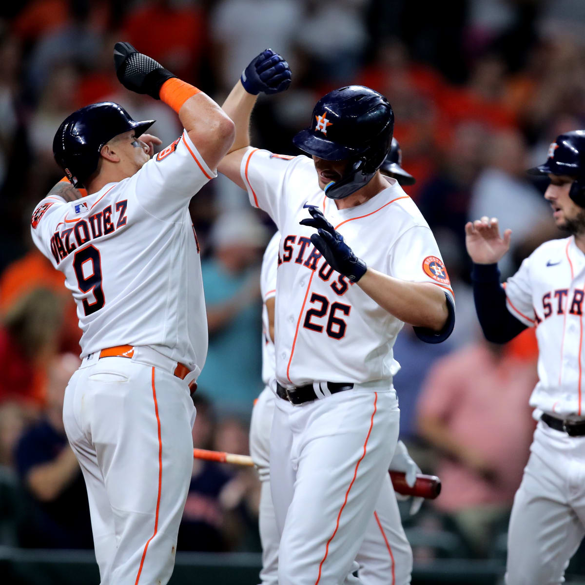 How are Trey Mancini and Christian Vázquez Adapting to the Houston