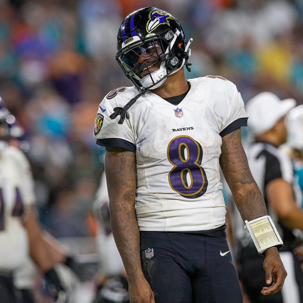 Ravens film study: How the Dolphins' Cover 0-heavy defense wrecked  Baltimore's attack