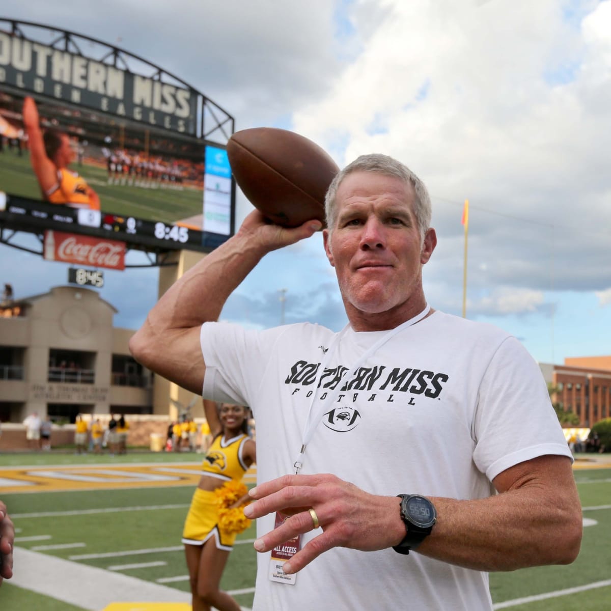 Brett Favre Signed Southern Mississippi Golden Eagles Football