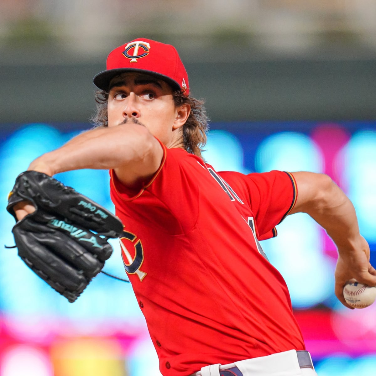 Twins lose combined no-hitter in 9th after rookie Joe Ryan no-hits