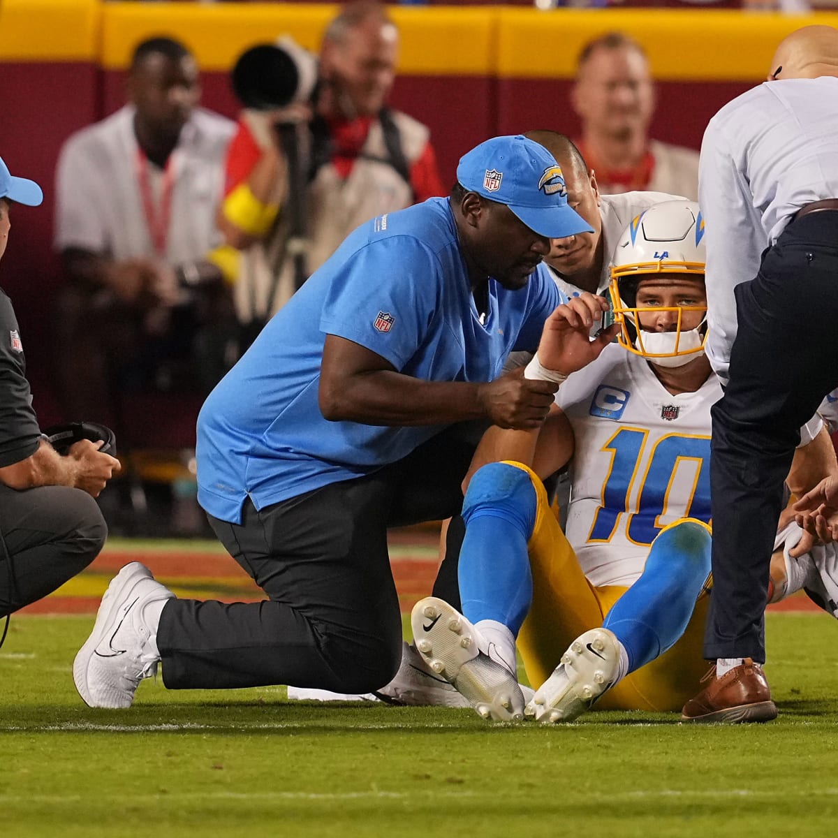 Chargers 24-27 Chiefs: Justin Herbert injures his ribs as Kansas City  comeback from 10-point deficit to win, but LA QB said to be 'OK', NFL News