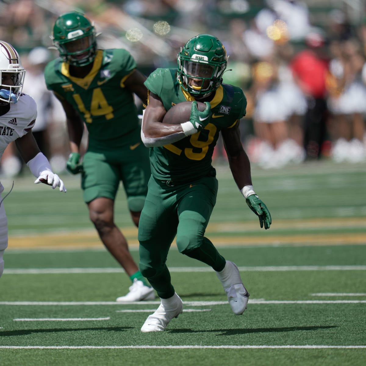 Nothing but OPEN space in front of Baylor Bears running back Abram Smith on  11-yard rush