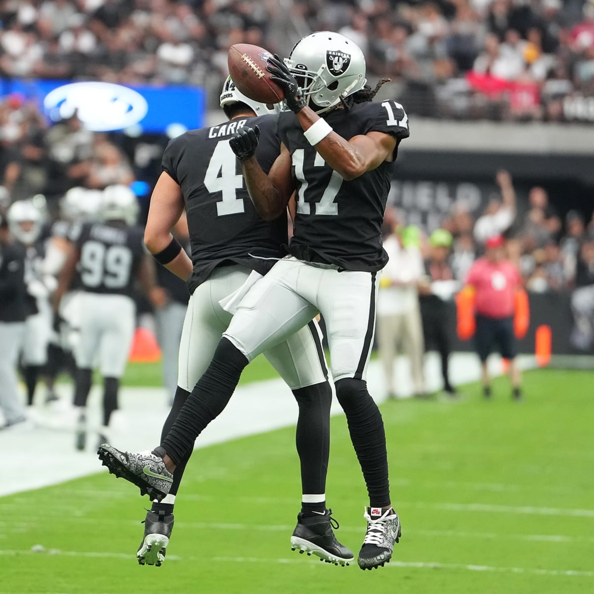 Derek Carr ends zany opening win in Las Vegas with an overtime TD