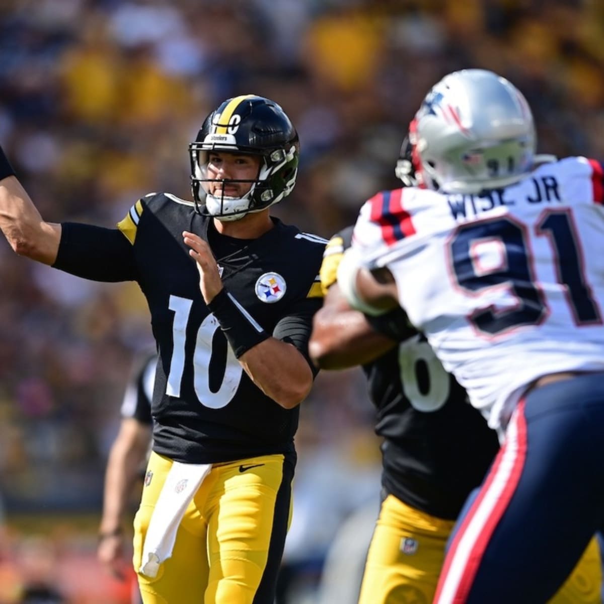 Steelers' Offensive Struggles on Mitch Trubisky, or Matt Canada?, Will  T.J. Watt Return in Time?