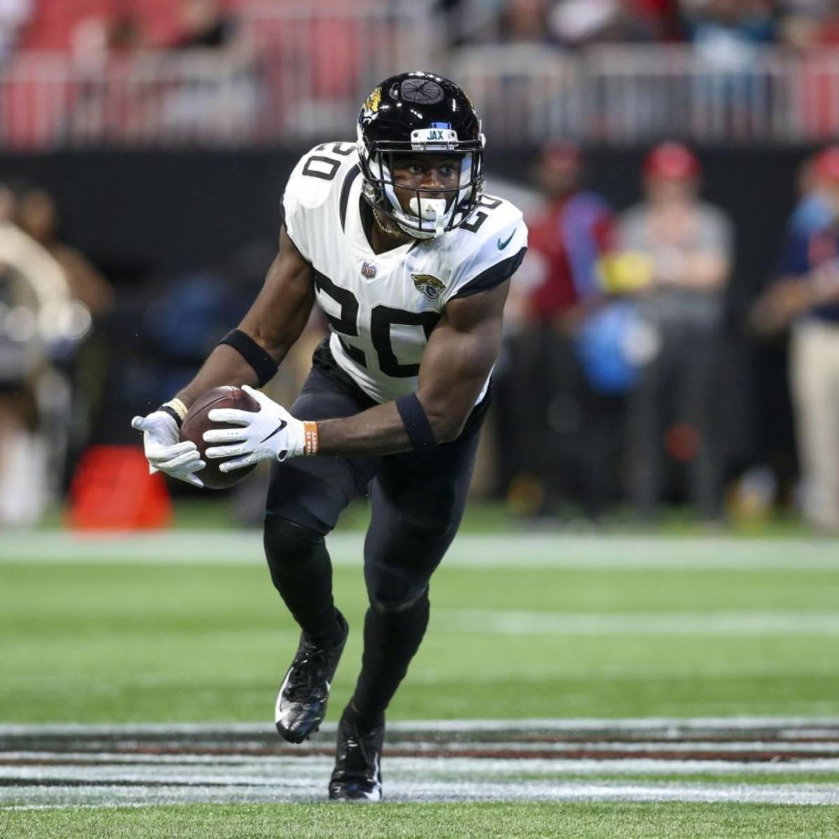 Jaguars rookie Daniel Thomas sidelined by arm injury 