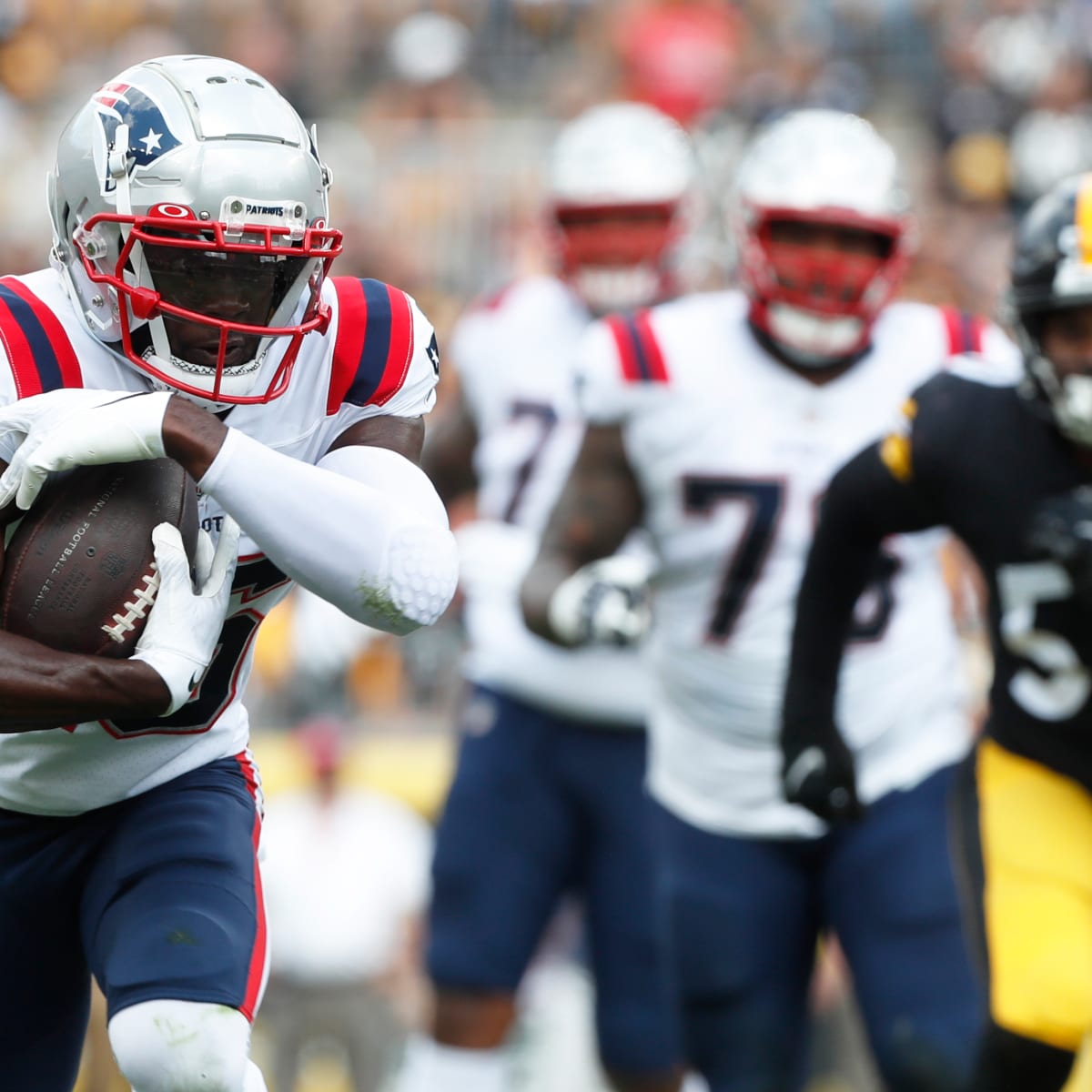 Buckley: How Mac Jones, Nelson Agholor renewed Patriots' energy vs.  Steelers - The Athletic